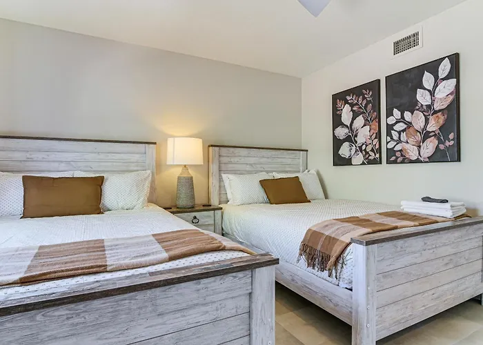 Holiday home Mtn-view Oasis W/ Private Pool!