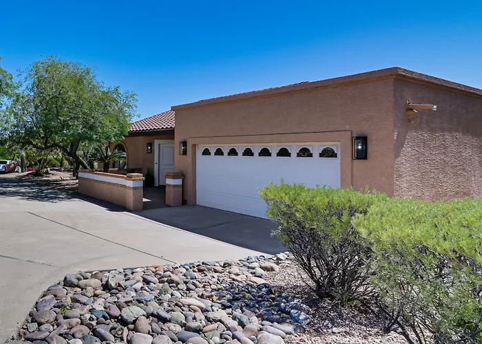 Holiday home Mtn-view Oasis W/ Private Pool!